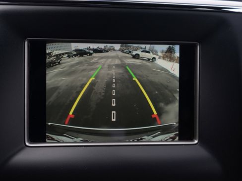 Used 2018 Jeep Grand Cherokee Limited w/ Trailer Tow Group IV image 18