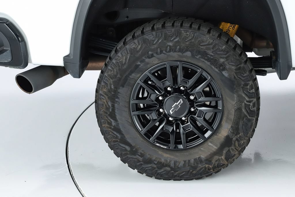 Used 2026 Chevrolet Silverado 2500 ZR2 AWD/4WD image 14