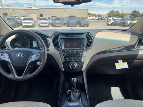 Used 2017 Hyundai Santa Fe Sport AWD/4WD image 12
