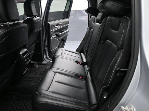 Used 2023 Jeep Grand Cherokee 30th Anniversary AWD/4WD image 19