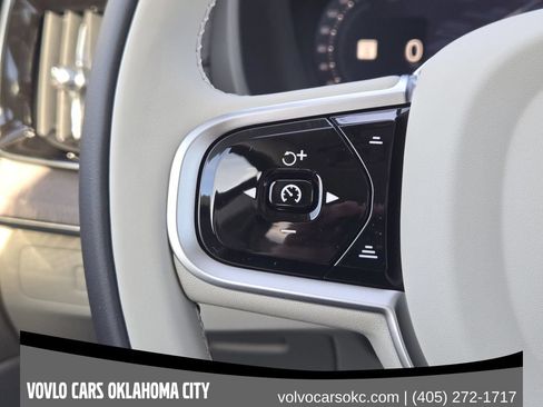 Used 2026 Volvo XC90 B6 Ultra w/ Protection Package Premier AWD/4WD image 28