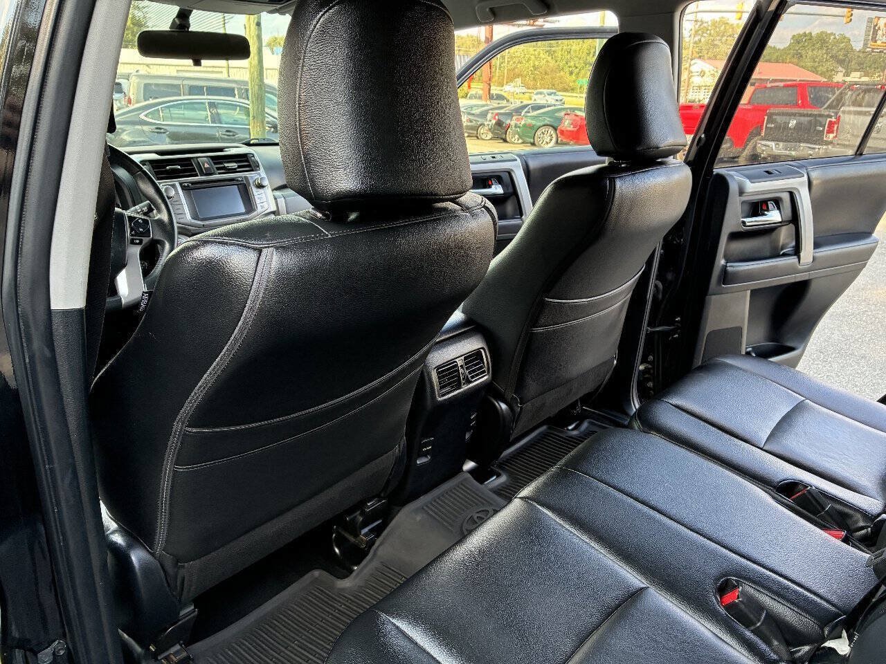 Used 2019 Toyota 4Runner SR5 AWD/4WD image 20