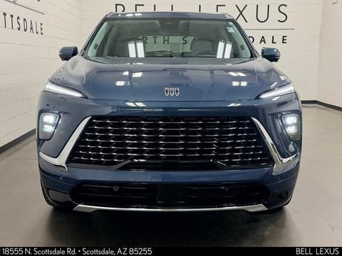 Used 2026 Buick Enclave Avenir w/ Super Cruise Package FWD image 9