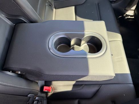 Used 2017 Volkswagen Golf S image 32