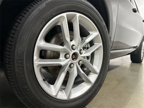 Used 2025 Dodge Durango GT image 29