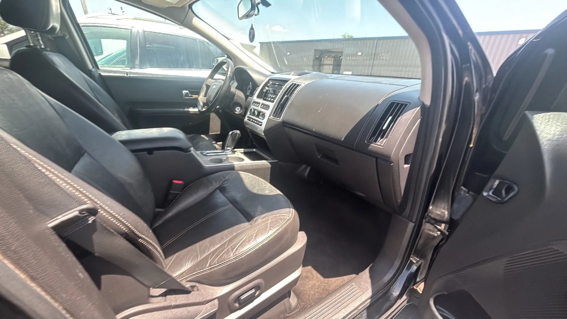 Used 2010 Ford Edge SEL FWD image 12