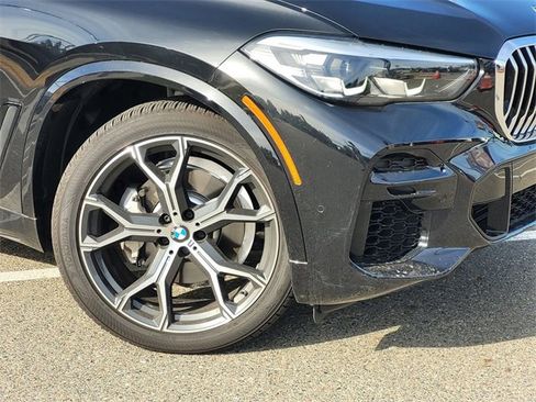 Used 2022 BMW X5 xDrive40i w/ M Sport Package image 9