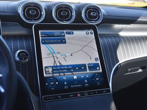 Used 2023 Mercedes-Benz GLC 300 4MATIC image 26