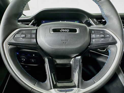 Used 2023 Jeep Grand Cherokee Trailhawk w/ Advanced Protech Group II AWD/4WD image 59