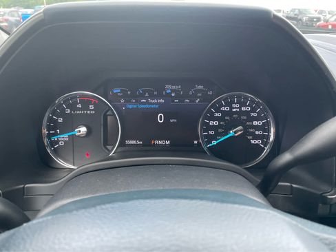 Used 2022 Ford F450 Limited w/ FX4 Off-Road Package image 23