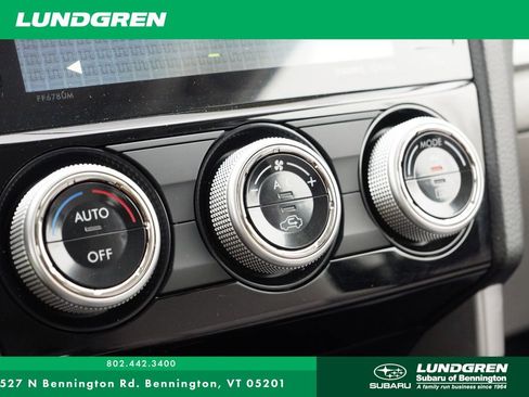 Used 2017 Subaru Forester 2.5i Premium w/ All-Weather Package image 31