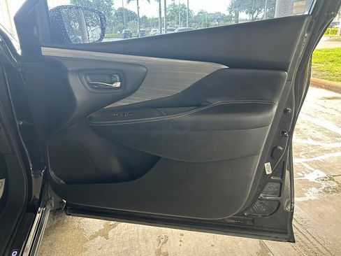 Used 2017 Nissan Murano Platinum w/ Platinum Technology Package FWD image 28