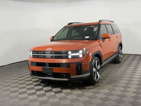 Used 2025 Hyundai Santa Fe Limited image 11