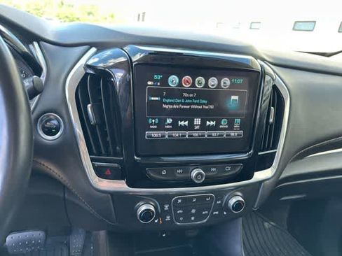 Used 2019 Chevrolet Traverse LT w/ LT Premium Package AWD/4WD image 9