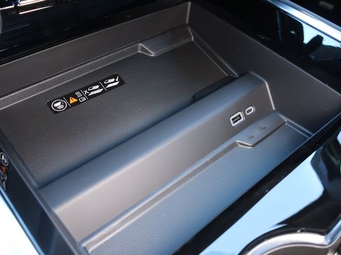 New 2026 Chevrolet Suburban RST w/ Advanced Technology Package image 22