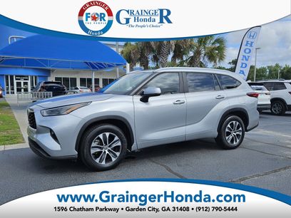 Used 2023 Toyota Highlander XLE