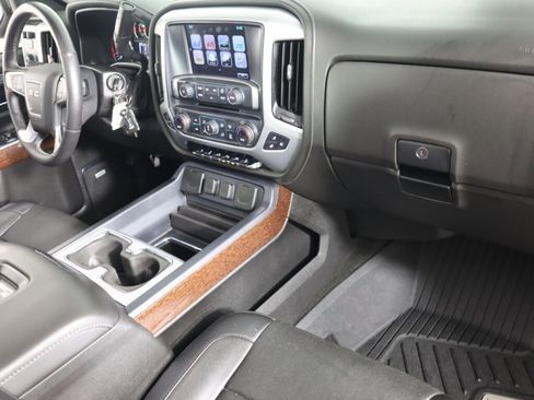 Used 2018 GMC Sierra 1500 SLT image 50