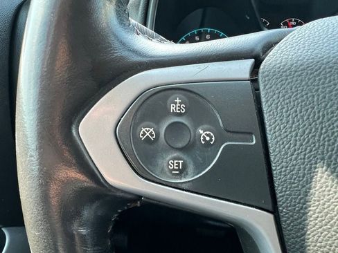 Used 2018 Chevrolet Colorado LT w/ LT Convenience Package RWD image 17