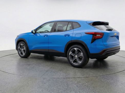 Used 2025 Chevrolet Blazer LT FWD image 6