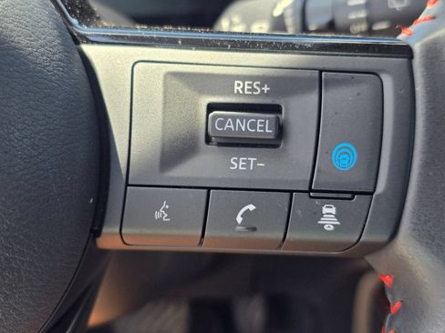 Used 2025 Nissan Kicks SR FWD image 21