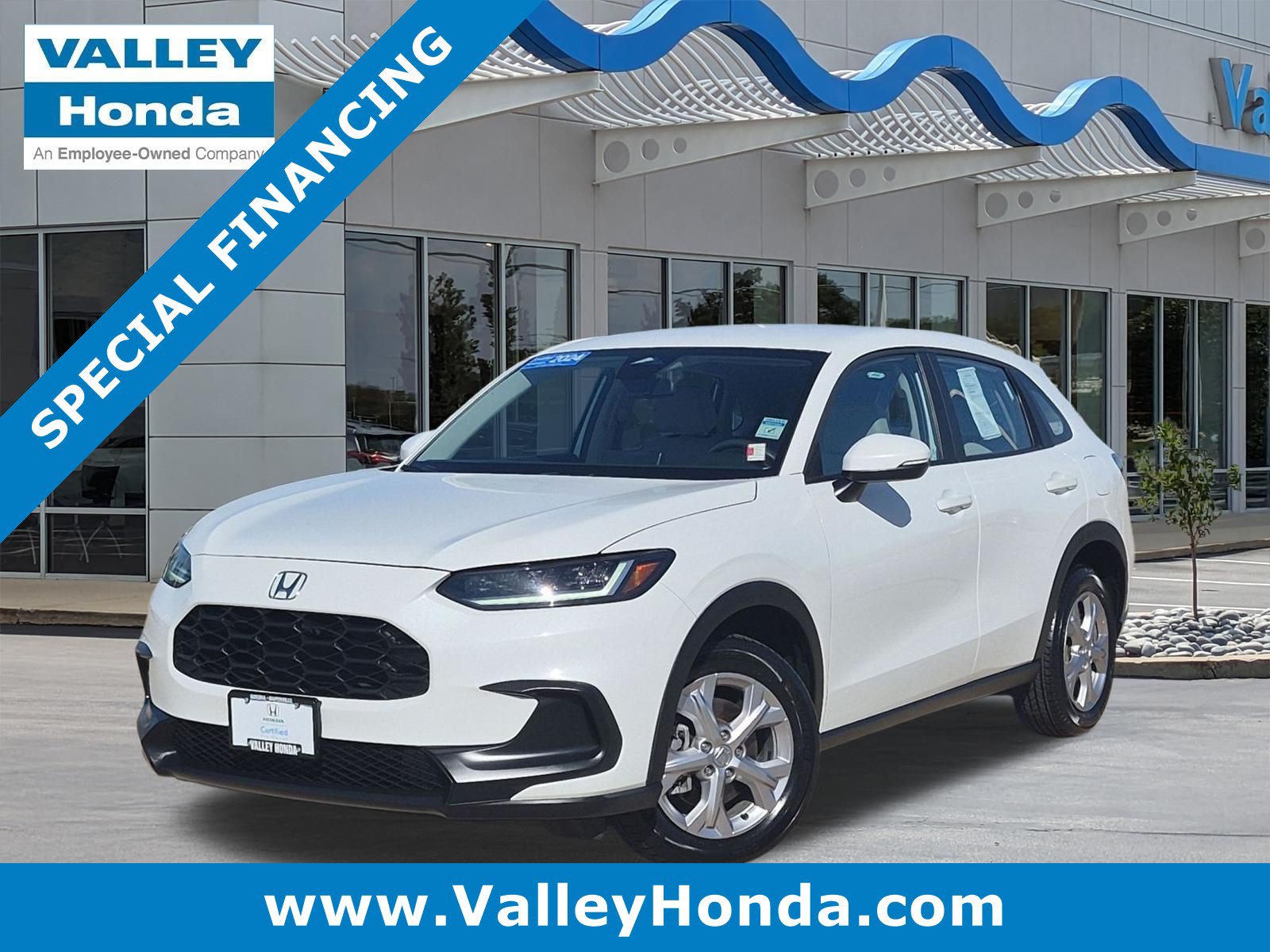 Used 2024 Honda HR-V LX image 1