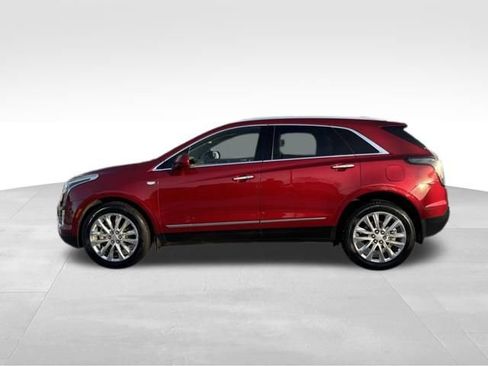 Used 2019 Cadillac XT5 Platinum image 2