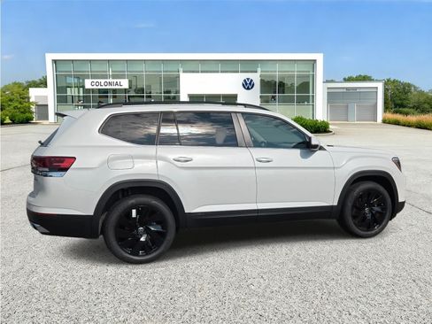 New 2026 Volkswagen Atlas SE AWD/4WD image 7
