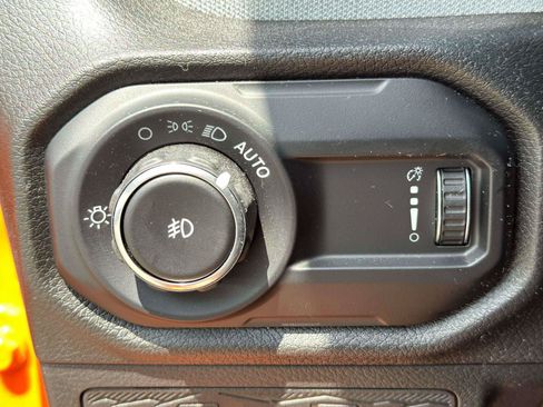 Used 2025 Jeep Wrangler Sport AWD/4WD image 14