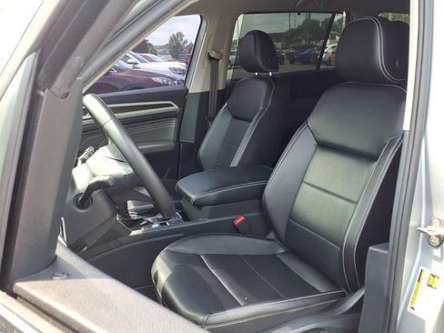 Used 2022 Volkswagen Atlas SE AWD/4WD image 2