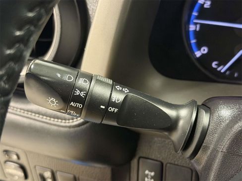 Used 2018 Toyota RAV4 XLE image 25