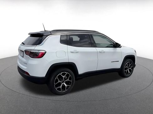Used 2025 Jeep Compass Limited AWD/4WD image 14