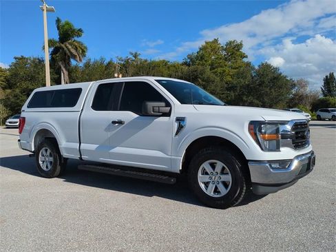 Used 2023 Ford F150 XLT image 2