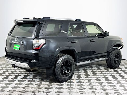 Used 2018 Toyota 4Runner TRD Off-Road image 10