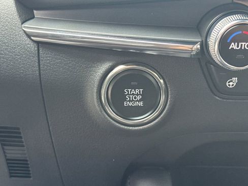 New 2025 MAZDA MAZDA3 Hatchback w/Premium Plus Pkg image 20