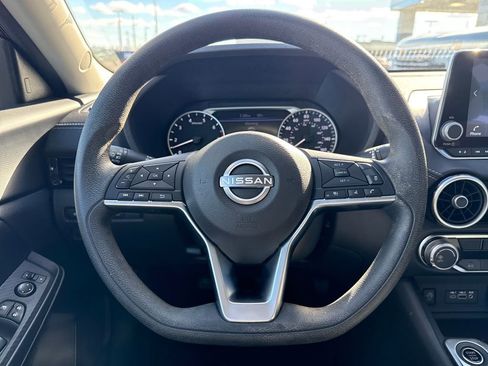 Used 2024 Nissan Sentra SV image 18
