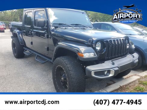 Used 2021 Jeep Gladiator Sport AWD/4WD image 1