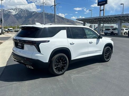 New 2026 Chevrolet Traverse LT w/ Midnight/Sport Edition AWD/4WD image 25