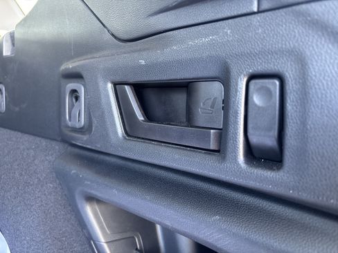 Used 2025 Subaru Outback Onyx Edition AWD/4WD image 31