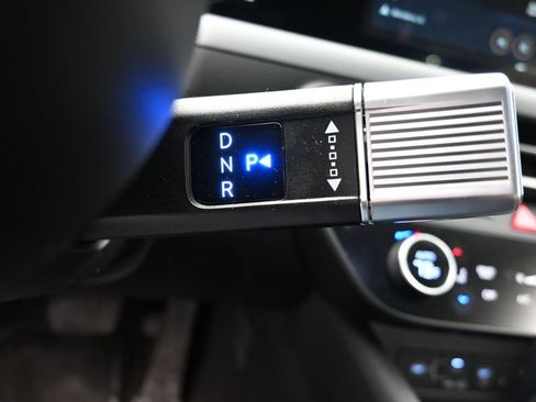 Used 2024 Hyundai Sonata Limited image 17