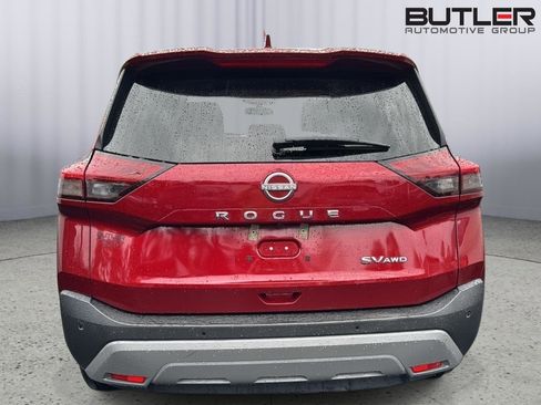 Used 2023 Nissan Rogue SV image 6