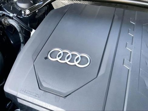 Used 2023 Audi Q5 2.0T Premium w/ Convenience Package image 30