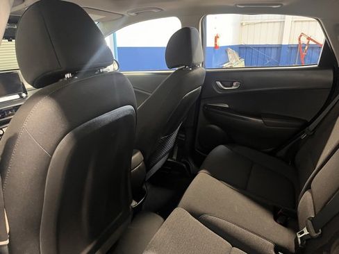 Used 2023 Hyundai Kona SEL image 18
