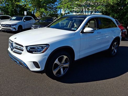 Certified 2022 Mercedes-Benz GLC 300 4MATIC image 3