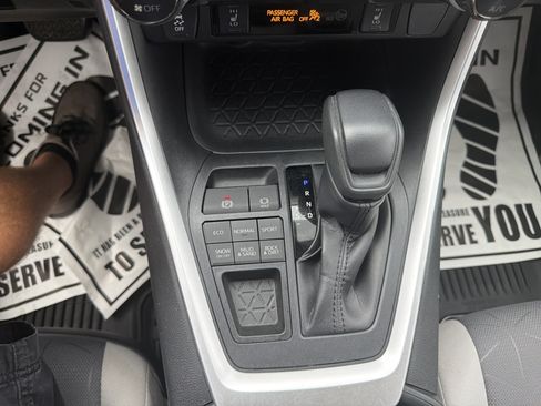 Used 2019 Toyota RAV4 XLE w/ Convenience Package AWD/4WD image 24