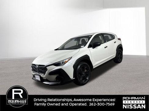 Used 2024 Subaru Crosstrek 2.0i image 2