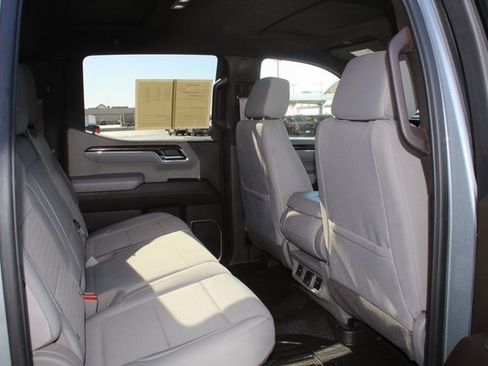 Used 2024 GMC Sierra 1500 SLE image 19