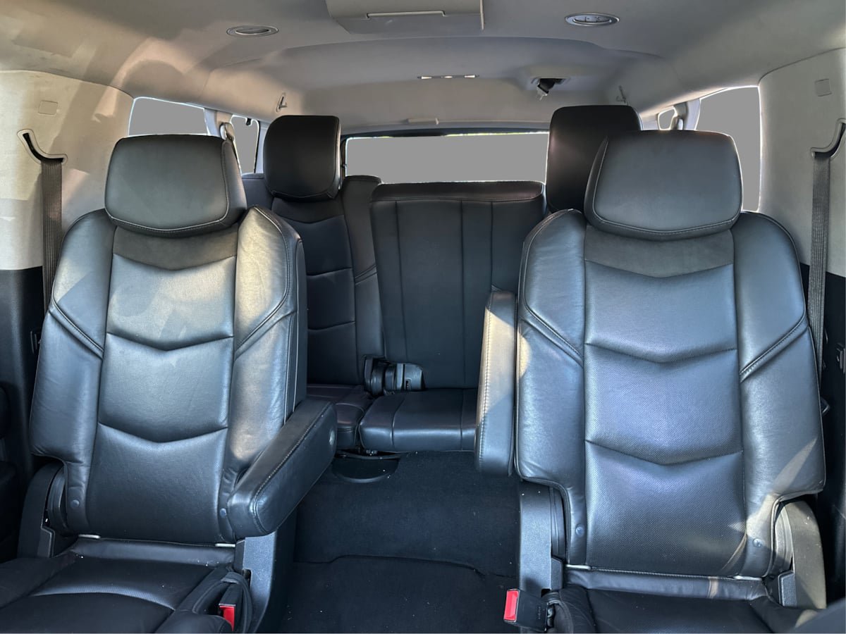 Used 2019 Cadillac Escalade ESV Premium Luxury AWD/4WD image 23