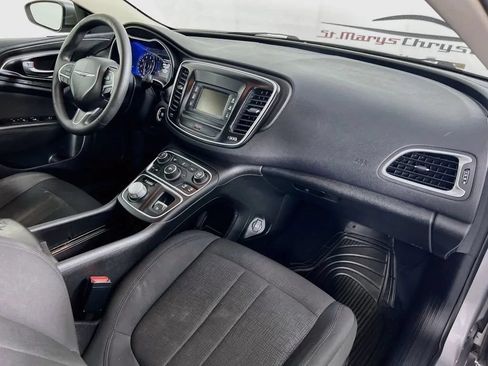 Used 2016 Chrysler 200 Limited FWD image 28