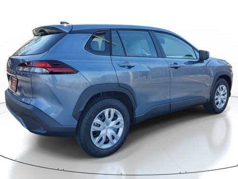 Used 2026 Toyota Corolla Cross L image 6