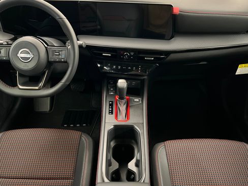 New 2026 Nissan Kicks SR image 13
